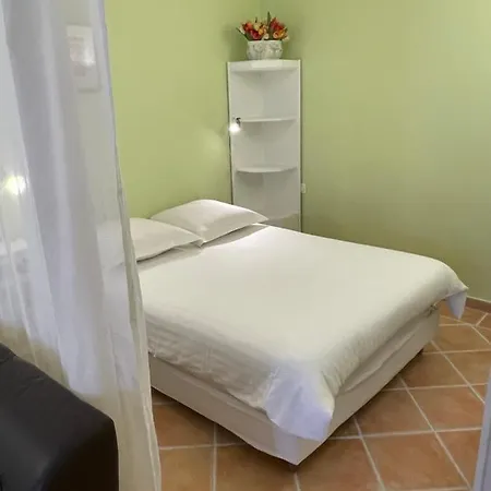 Les Du Mazet Des Mures *