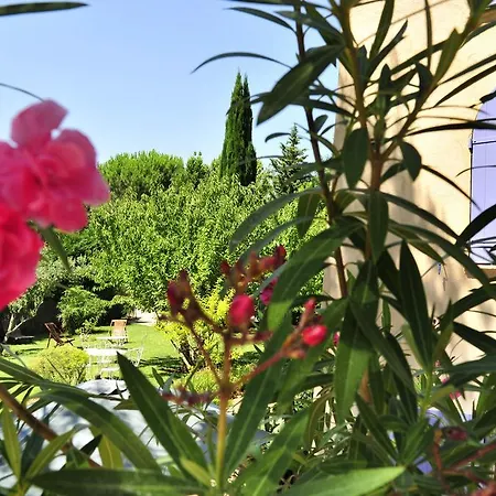 Les Du Mazet Des Mures *