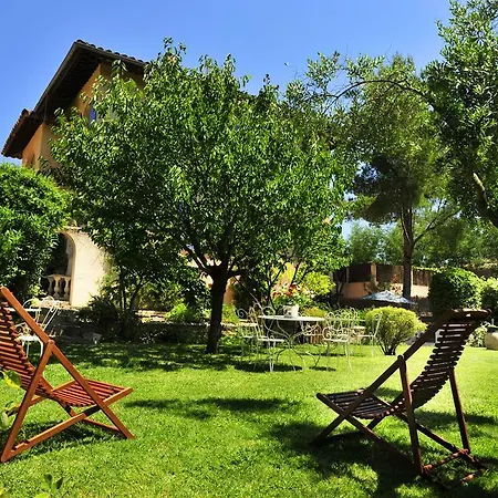 Les Du Mazet Des Mures *